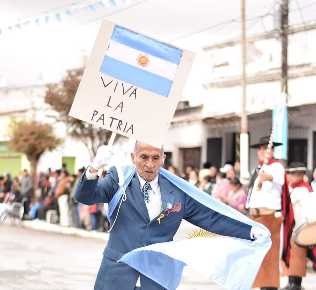 Celebramos los 84 años de Agapito Aramayo con respeto y admiración.