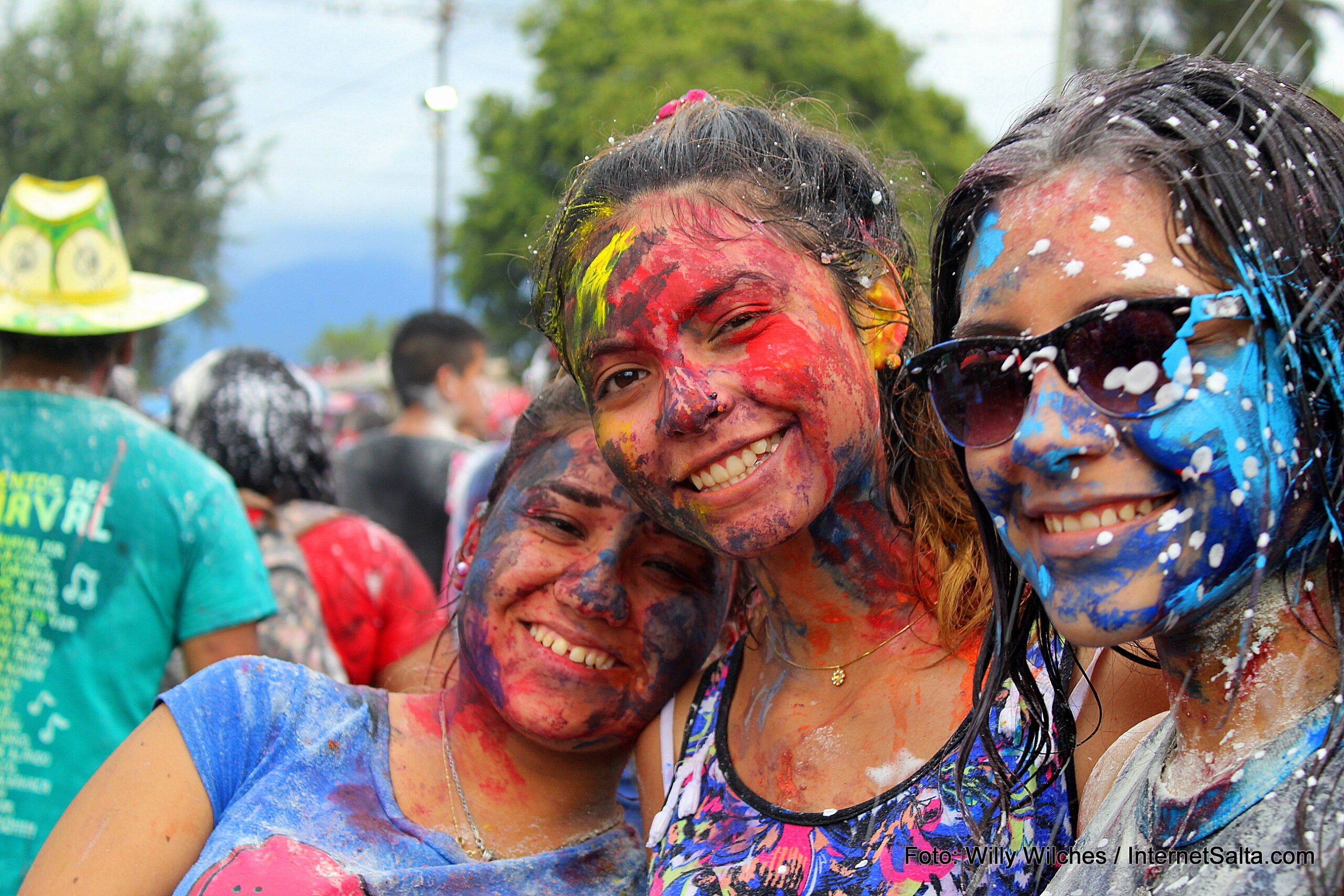 Desentierro del Carnaval 2024. Domingo 14 de Enero desde el Medio Dia. Entradas $3.000